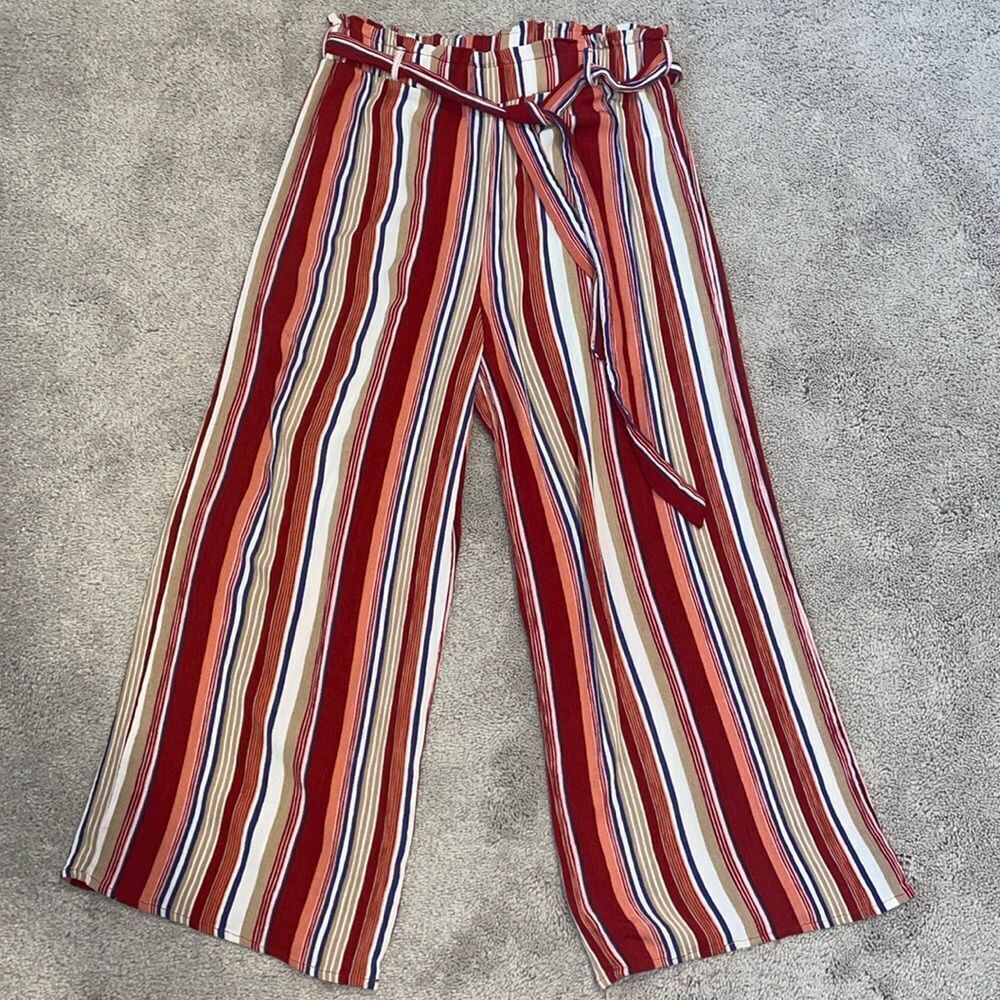 Forever 21 Wide Leg Pants with Belt Size S